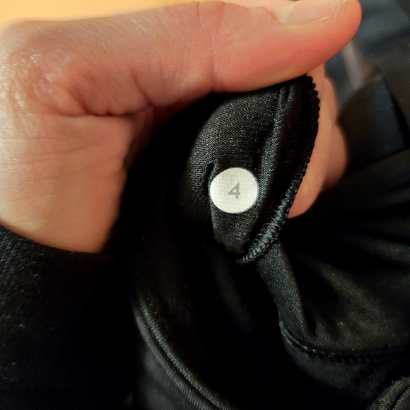 Lulu Lemon Tank - Picture 3 of 3